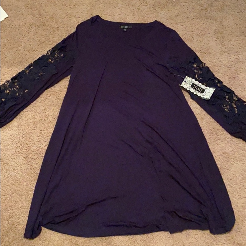 Lace sleeve dress